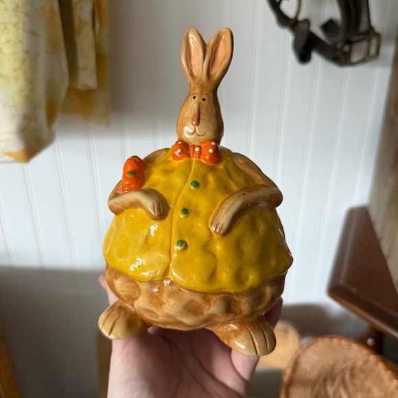 Vintage Other - Charming Vintage Yellow ceramic Bunny